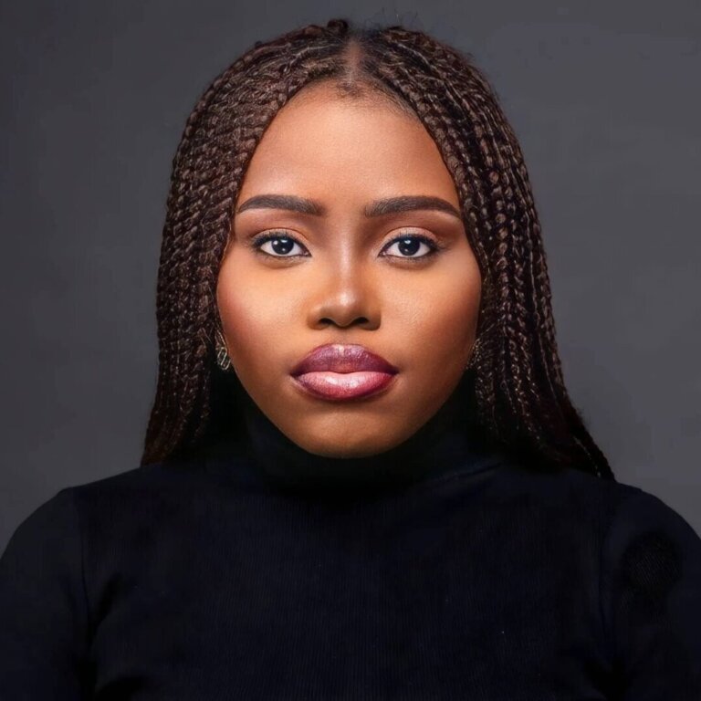 Interview: poet Yewande Akinse